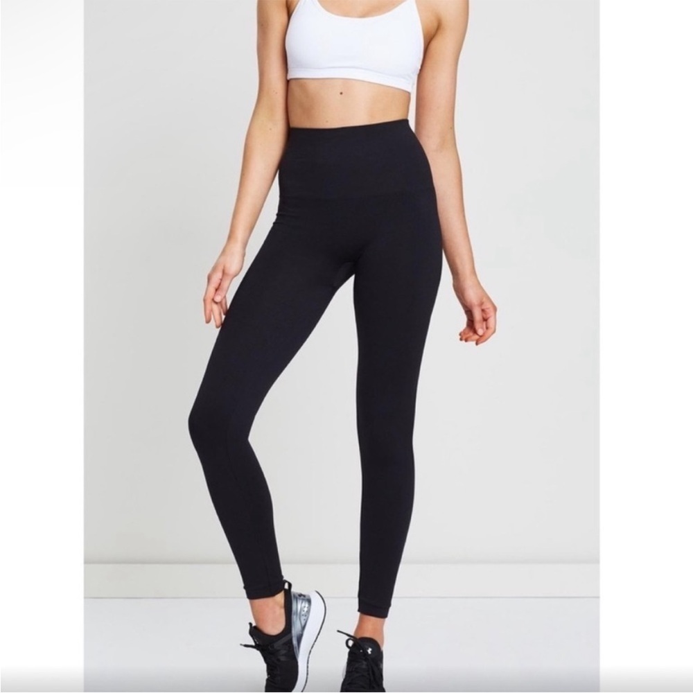 Spanx Leggings‎ Women's Medium Black Look At Me Now Seamless Minimalist Comfort